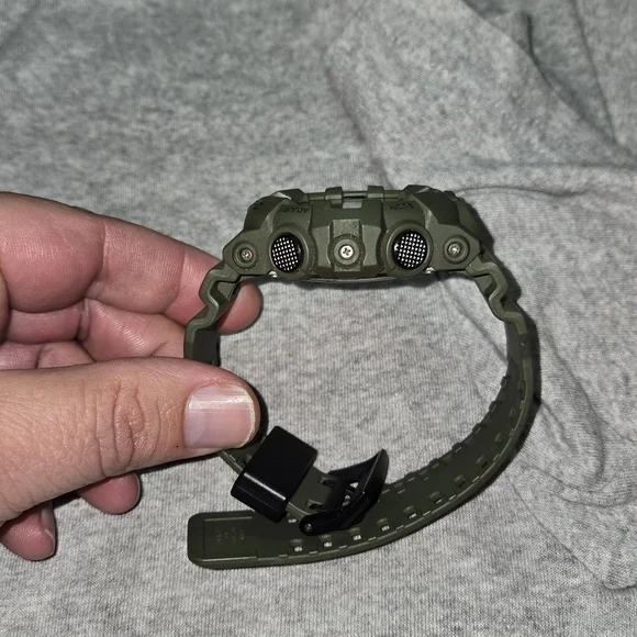 Casio G-Shock 700UC Olive Green - Picture 9 of 9